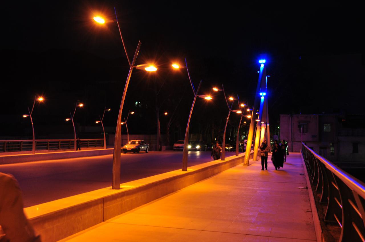 نورپردازی اصولی در پایه‌های چراغ خیابانی: راه بهبود زیبایی و امنیت شهری