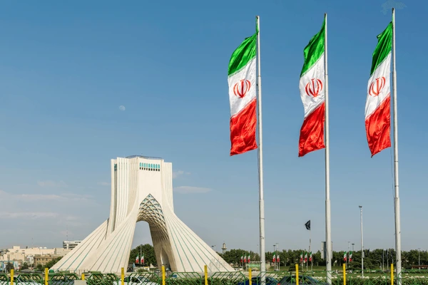 قیمت برج پرچم چگونه محاسبه می شود؟ بررسی عوامل موثر 5 تاثیر ارتفاع بر قیمت نهایی