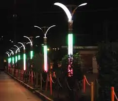پایه چراغ روشنایی با قیمت مناسب در کارخانه 7 پایه چراغ روشنایی